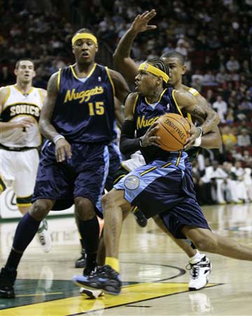 库里狂轰56分命中12记三分 勇士擒魔术取5连胜央视网.